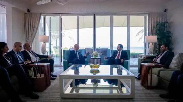 سوريا ولبنان يبحثان سبل تعزيز التعاون في المجالات الأمنية والسياسية