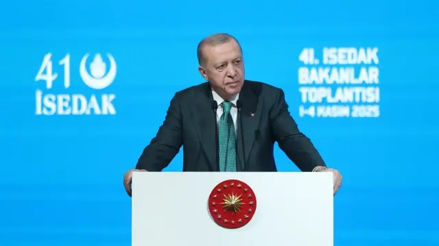 أردوغان: حماس ملتزمة باتفاق وقف النار وإسرائيل تواصل القتل بغزة والضفة 