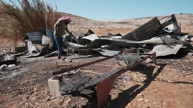 جحيم المستوطنين.. بدو فلسطينيون بالضفة يخرجون من "فم الموت"