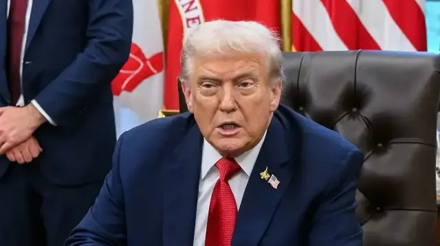 ترامب: يجب اعتبار المجال الجوي لفنزويلا وما حولها مغلقًا بالكامل