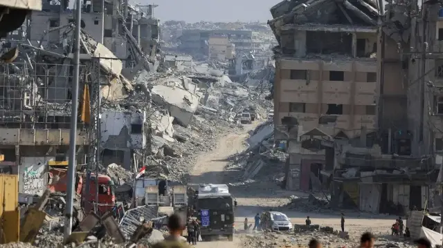 غزة.. غارات جوية وعمليات نسف إسرائيلية برفح وخان يونس