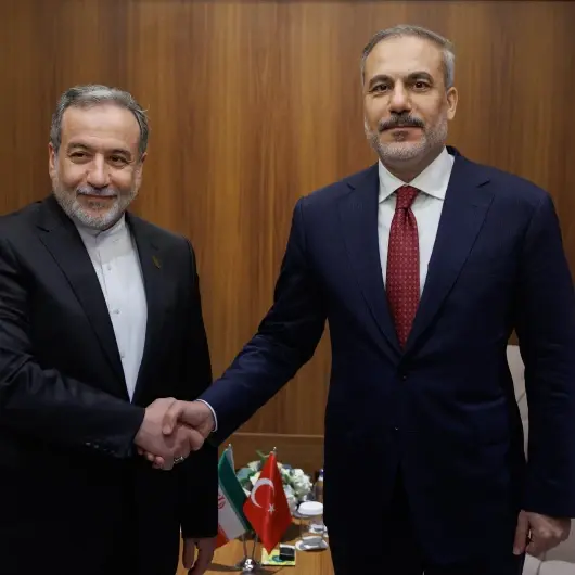 Le chef de la diplomatie turque attendu dimanche en Iran pour des entretiens bilatéraux et régionaux