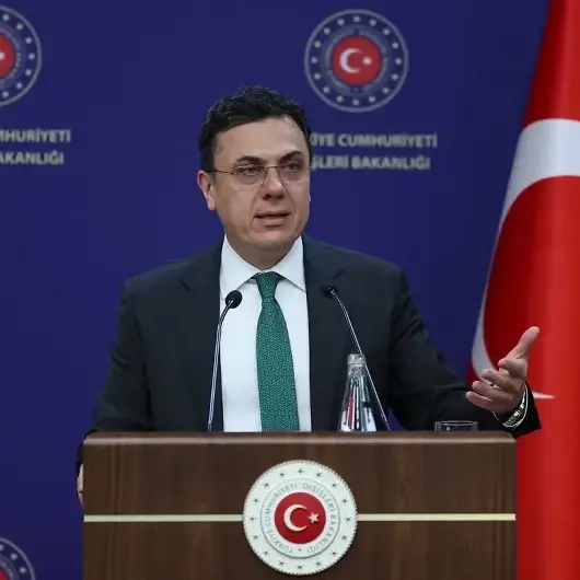 أنقرة: استهداف سفينتين داخل المنطقة الاقتصادية لتركيا خطر على الملاحة