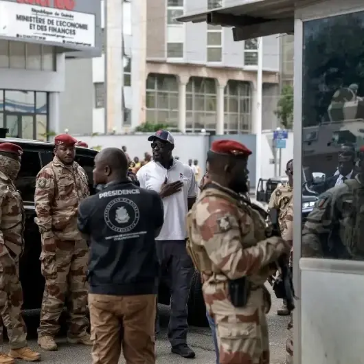 Guinée : Le général Mamadi Doumbouya candidat à la présidentielle du 28 décembre