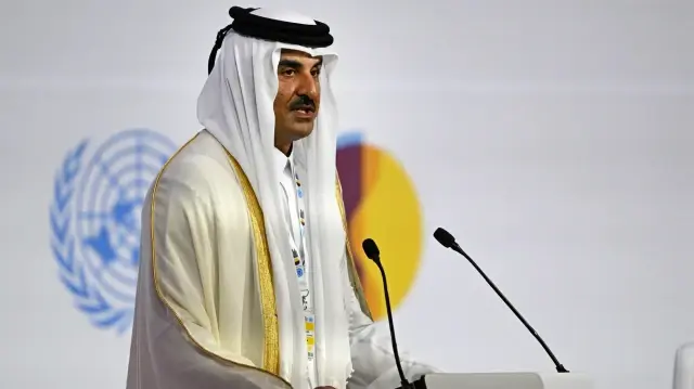 L'émir du Qatar, Cheikh Tamim bin Hamad Al-Thani, s'exprime lors du deuxième Sommet mondial pour le développement social des Nations unies à Doha, le 4 novembre 2025. 