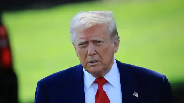 إدارة ترامب تدرس خيارات ومخاطر عمل عسكري محتمل ضد فنزويلا