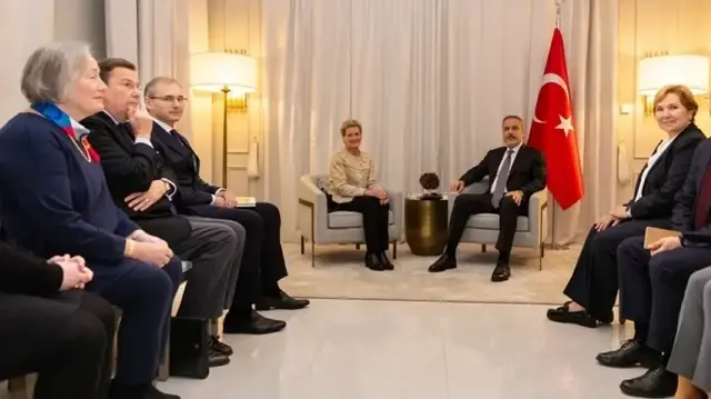 فيدان يلتقي وفدا من الجماعة الإسلامية الفنلندية