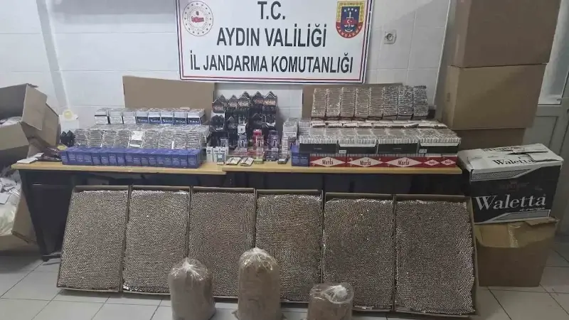 Ele geçirilen kaçak sigaralar.