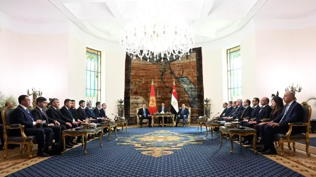 Президент Кыргызстана Садыр Жапаров провел переговоры с египетским коллегой Абдель Фаттахом Ас-Сиси.
