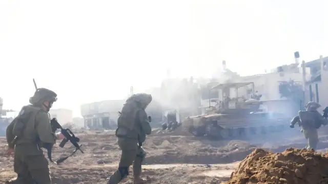 غزة.. قوات الاحتلال تقتل فلسطينيين بدعوى اجتيازهما "الخط الأصفر"