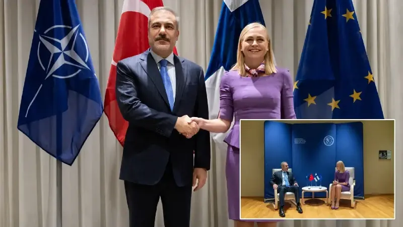 Dışişleri Bakanı Hakan Fidan, resmi ziyaretler kapsamında bulunduğu Finlandiya'nın başkenti Helsinki’de, Finlandiya Dışişleri Bakanı Elina Valtonen ile bir araya geldi.