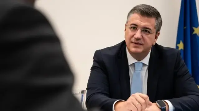 Апостолос Цицикостас