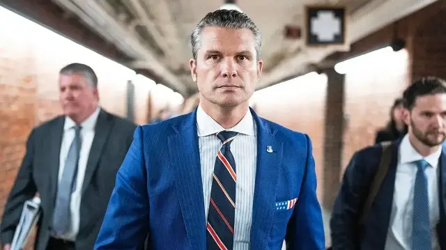 Пит Хегсет.