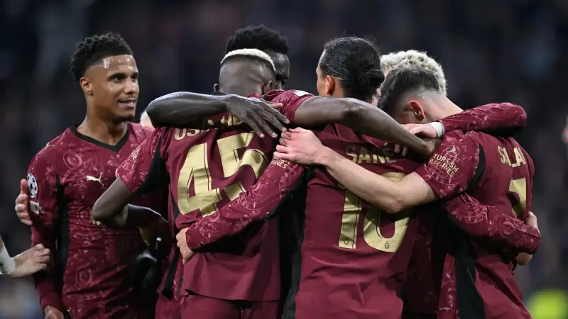 Galatasaraylı futbolcuların gol sonrası yaşadığı sevinç.