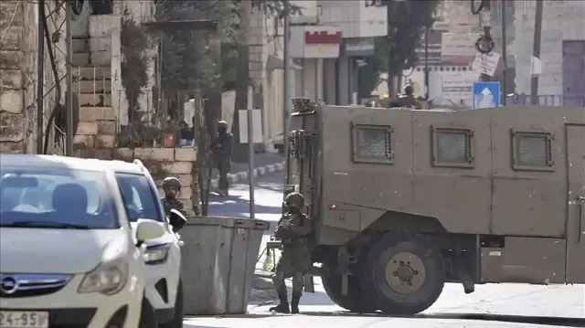 الضفة.. الاحتلال الإسرائيلي يقتحم بلدة طمون ويجرف شوارع فيها