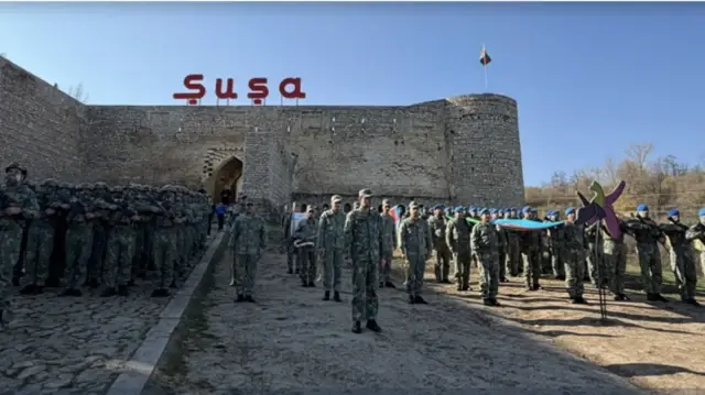 В Шуше проходит военный марш ко Дню Победы