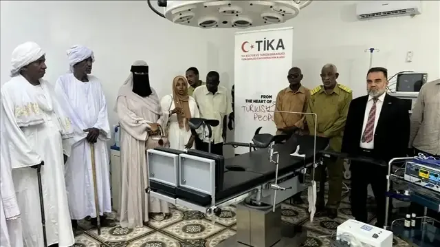 "تيكا" التركية تنشئ غرفة عمليات جراحية في قرية سودانية نائية