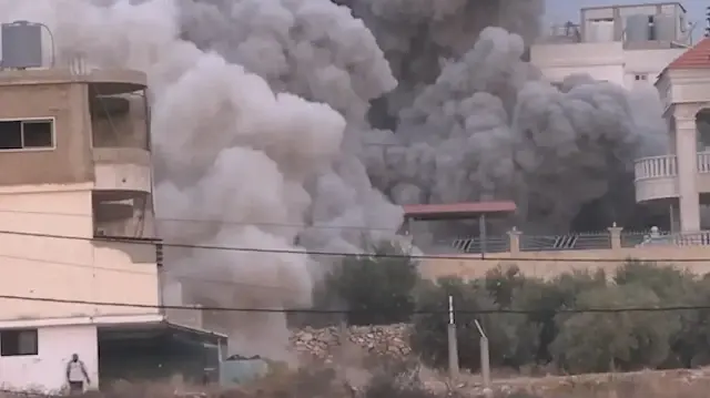 İsrail’den Lübnan’ın güneyine yoğun hava saldırısı 