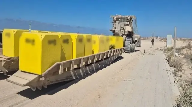 قرب "الخط الأصفر".. أسرة فلسطينية تجاور الموت في غزة