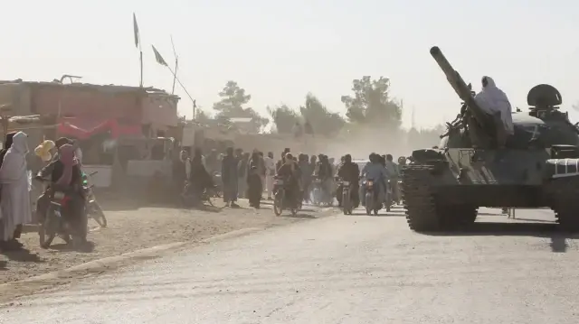 باكستان وأفغانستان تتبادلان الاتهامات بشأن هجوم حدودي