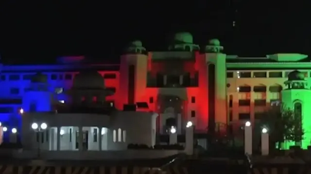 Karabağ Zaferi Pakistan'da kutlandı: İslamabad Azerbaycan Bayrağının renkleriyle aydınlandı