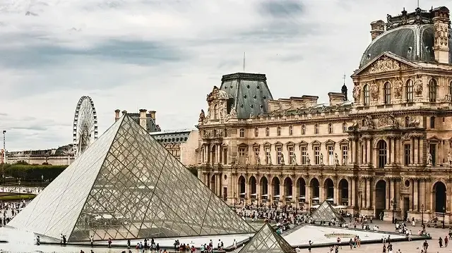 Музей Лувра