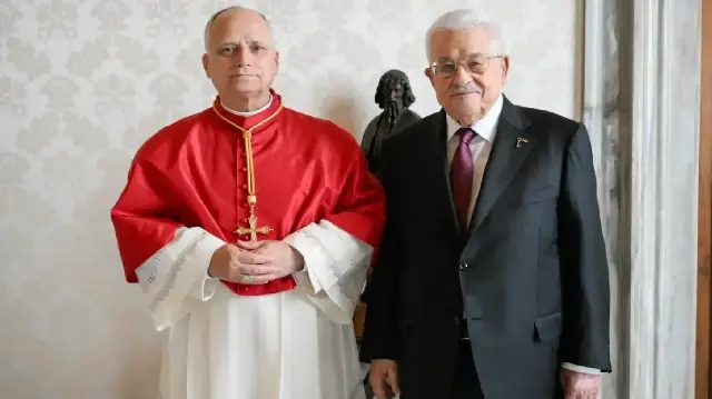 Папа Римский Лев XIV и президент Палестины Махмуд Аббас в Ватикане. | Фото: AFP