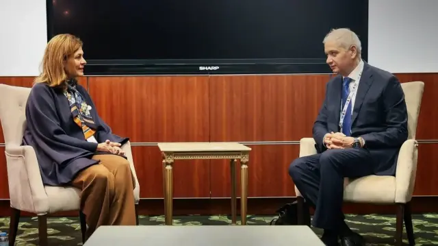 سوريا وأذربيجان تبحثان دعم ذوي الإعاقة والتحول الرقمي