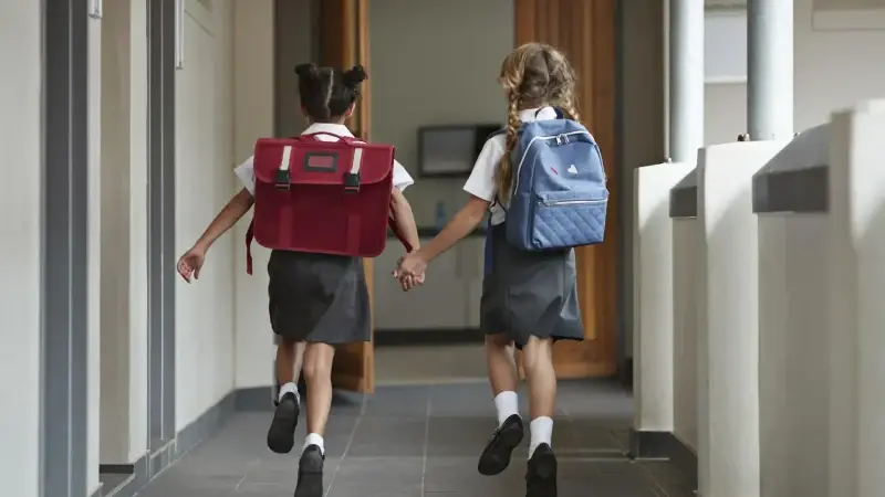 Milli Eğitim Bakanlığına bağlı ilk ve ortaöğretim kurumlarındaki öğrenciler, 10-14 Kasım'da 2025-2026 eğitim-öğretim yılındaki ilk ara tatilini yapacak.