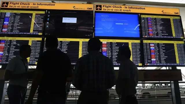 В аэропорту Дели произошёл сбой в системе управления воздушным движением.