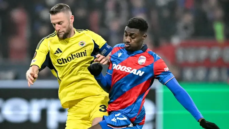 Viktoria Plzen - Fenerbahçe maçından kare.