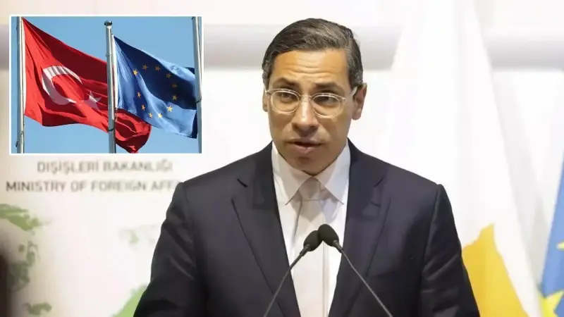 Rum bakan Kombos, Türkiye'nin SAFE programına 'katılamayacağını' söyledi.