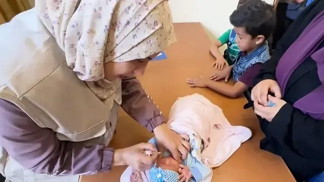 الأونروا: واحد من كل 5 أطفال بغزة فاتته اللقاحات الأساسية خلال الحرب