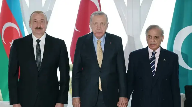 اجتماع ثلاثي يجمع أردوغان وعلييف وشريف في باكو