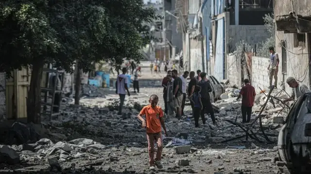 بلدية غزة تحذر من تفاقم الكارثة الإنسانية بالمدينة مع بدء الشتاء