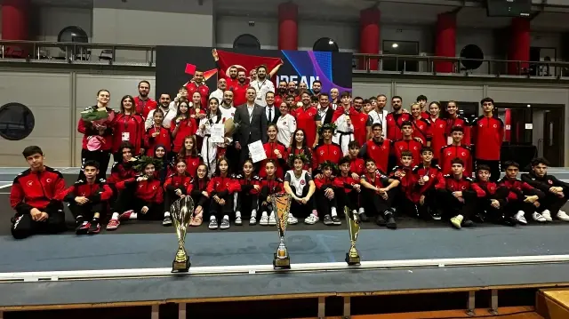 تركيا تحرز بطولة أوروبا للتايكواندو بفئة الناشئين