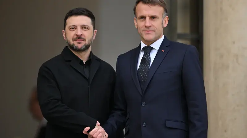 Ukrayna Devlet Başkanı Volodimir Zelenski - Fransa Cumhurbaşkanı Emmanuel Macron