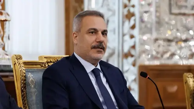 Le ministre turc des Affaires étrangères, Hakan Fidan, a exprimé l'intérêt turc de rentrer dans l'UE, le 30 novembre 2025.