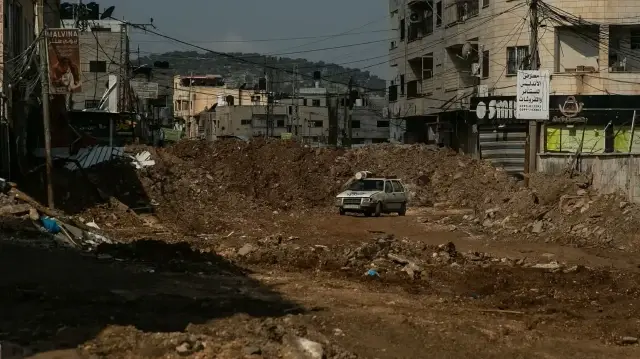 Après la chute du régime de Bachar al-Assad fin 2024, Israël a étendu son occupation des hauteurs du Golan syrien en s’emparant de la zone tampon démilitarisée.