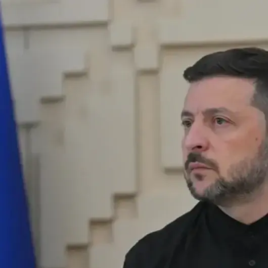 زيلينسكي يبحث خطة السلام مع فرنسا وبريطانيا والولايات المتحدة