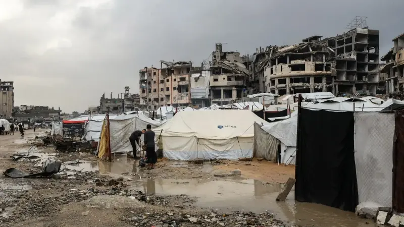 Gazze Hükümeti Medya Ofisine göre işgalci İsrail'in 10 Ekim’den bu yana gerçekleştirdiği yaklaşık 591 ihlal sonucu 357’den fazla Filistinli hayatını kaybetti, 903 Filistinli yaralandı.