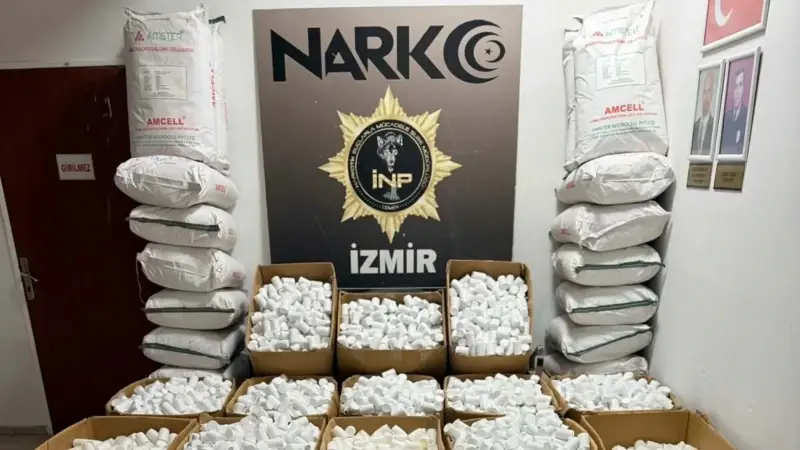 İzmir'de 2 milyon 309 bin 774 sentetik hap ele geçirildi