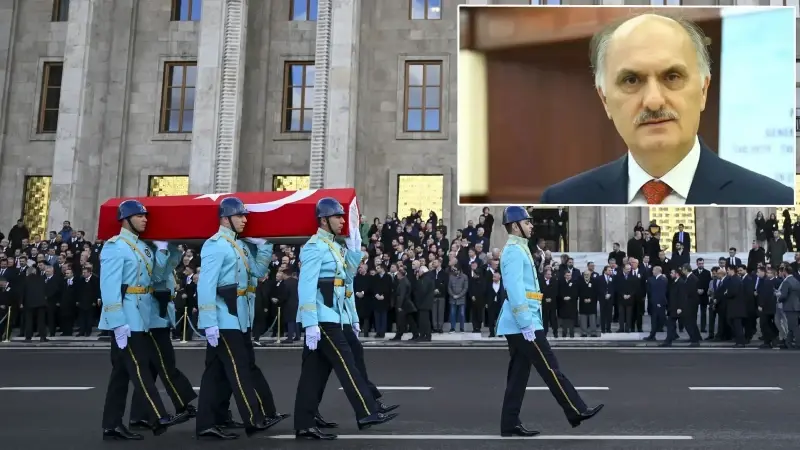 Vefat eden 26. ve 27. Dönem AK Parti Giresun Milletvekili Cemal Öztürk için Meclis'te cenaze töreni düzenlendi. TBMM Camisi'nde kılınan cenaze namazı sonrasında Öztürk için Meclis Şeref Kapısı önünde tören düzenlendi.