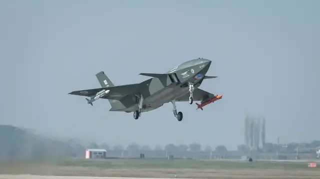 مدير "أسيلسان" التركية يشيد بدقة "قزل ألما" في إصابة هدف جوي