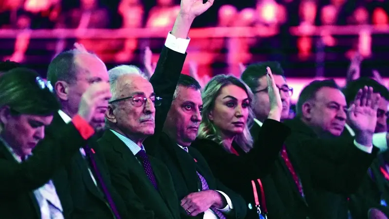 PM'de adaylığı gündeme gelen Muharrem İnce, Adnan Beker, Cemal Enginyurt gibi isimler ise yer almaması dikkat çekti.