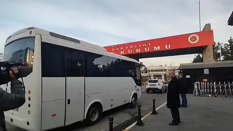 Habertürk Genel Yayın Yönetmeni Mehmet Akif Ersoy Adli Tıp Kurumu'na getirildi.