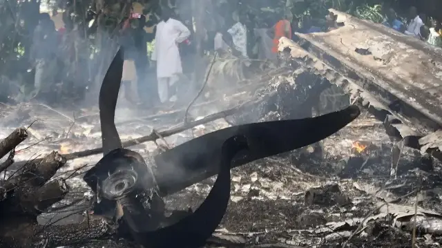 Военный грузовой самолет Ил-76 разбился в Судане | Фото: Reuters