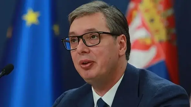  Vucic urges EU to admit all Western Balkan nations simultaneously