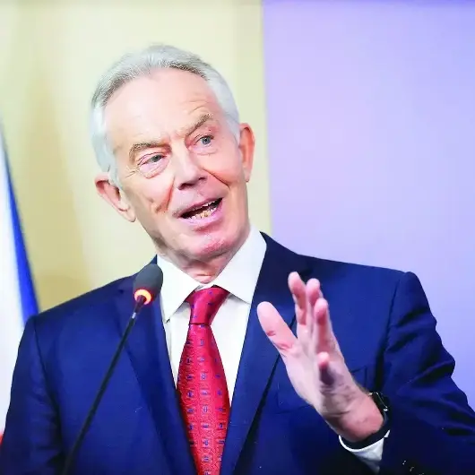 Tony Blair devre dışı