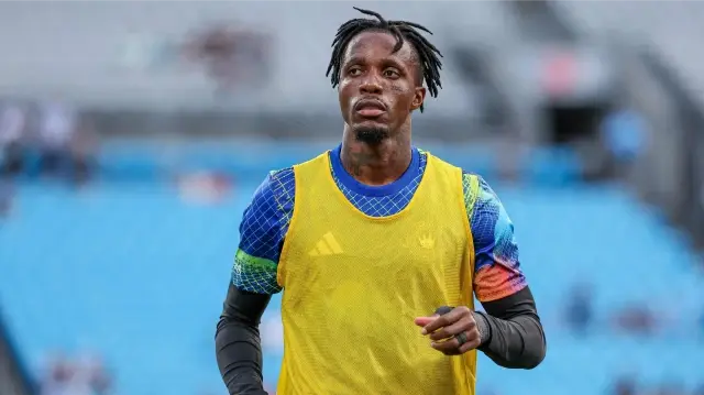 L'international Wilfried Zaha avant un match contre les New York Red Bulls, à Charlotte, en Caroline du Nord, le 24 août 2025.